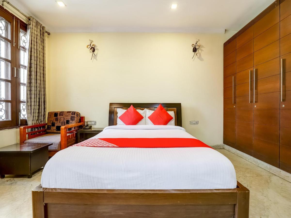 Oyo Del2885 Livia Residency 3*