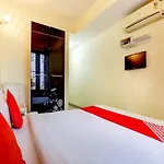 Oyo Del2885 Livia Residency