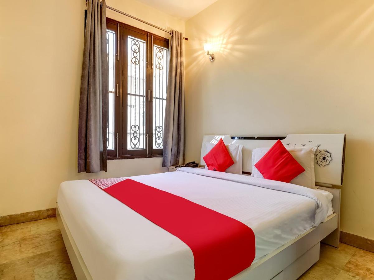 Oyo Del2885 Livia Residency